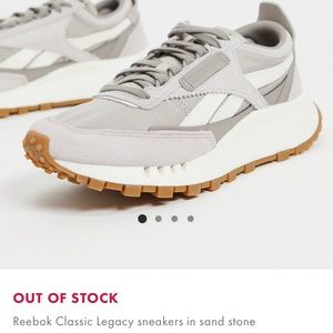 NWT Reebok Classic Legacy sneakers in Sandstone